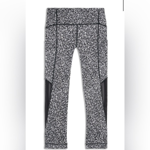 lululemon athletica Pants - Lululemon crop leggings